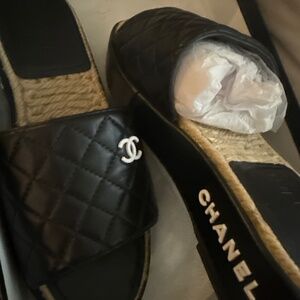 Chanel slides